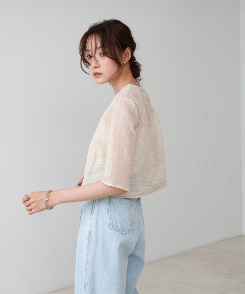 Bab(バブ)の「フロントホック刺繍ブラウスジャケット(ノーカラージャケット・レディース・アイボリー/ブラック・M)」の9枚目の写真