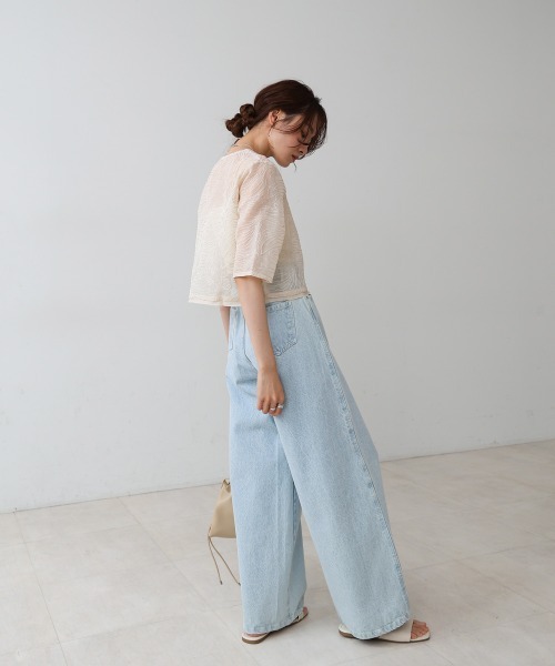 Bab(バブ)の「フロントホック刺繍ブラウスジャケット(ノーカラージャケット・レディース・アイボリー/ブラック・M)」の5枚目の写真