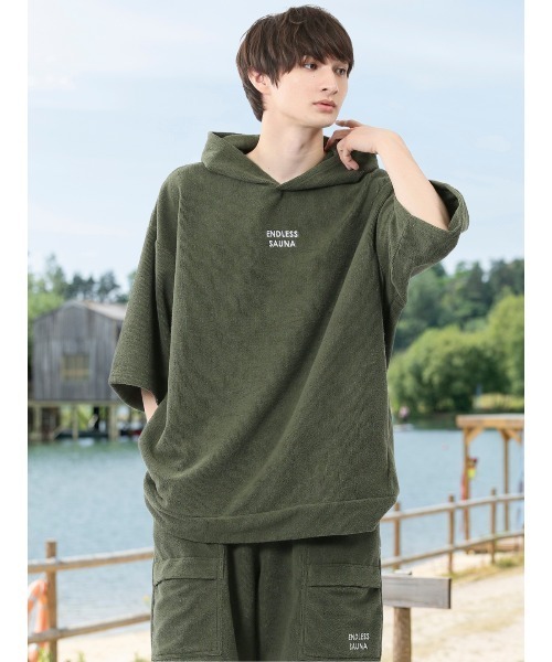 TAKA-Q（タカキュー）の「【マシンウォッシャブル】タカキュー Sauna Camp×T/Q パイルポンチョ(セットアップ可能)（パーカー・メンズ・ネイビー/ブラック/カーキ・FREE）」の2枚目の写真