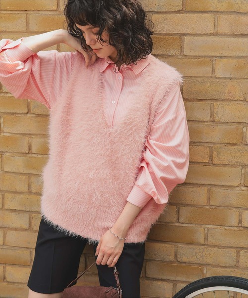 titivate(ティティベイト)の「Vネックオーバーサイズシャギーニットベスト(ベスト・レディース・グレイッシュベージュ/ライトピンク/アイボリー/ブラック/ダークブラウン/ブルー・M/S)」の1枚目の写真