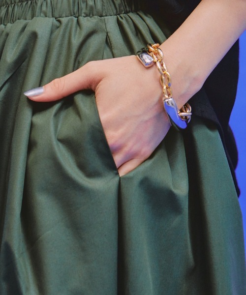 manana suerte（マニャーナスエルテ）の「ボリュームサーカスパンツ（その他パンツ・レディース・ブルー/ブラック/オリーブ・FREE）」の12枚目の写真