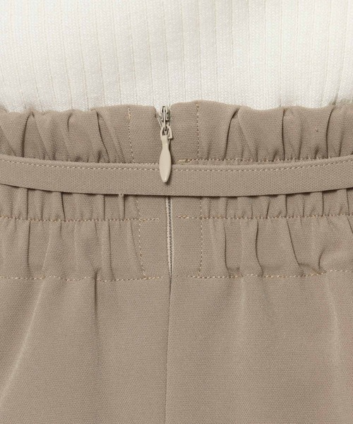 mysty woman（ミスティウーマン）の「ベルテッドナロースカート　 577251（スカート・レディース・ホワイト系その他/ブラック/グレイッシュベージュ・FREE）」の11枚目の写真