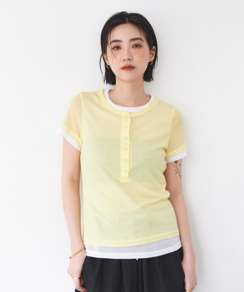 FMiBL(ファミル)の「ハーフスリーブヘンリーネックトップス(Tシャツ/カットソー・レディース・イエロー/ブラウン/ブルー・FREE)」の3枚目の写真