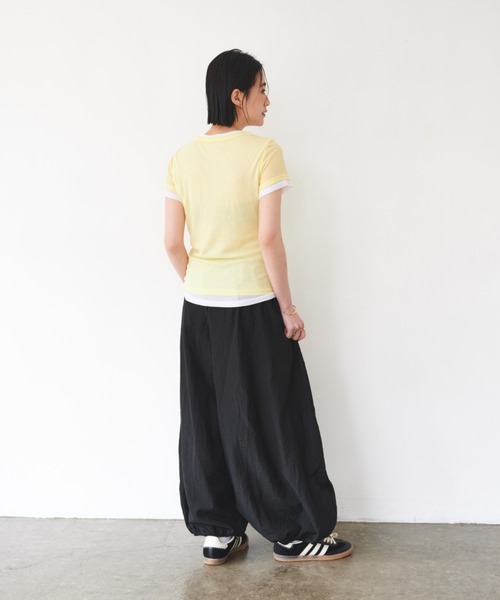 FMiBL(ファミル)の「ハーフスリーブヘンリーネックトップス(Tシャツ/カットソー・レディース・イエロー/ブラウン/ブルー・FREE)」の20枚目の写真