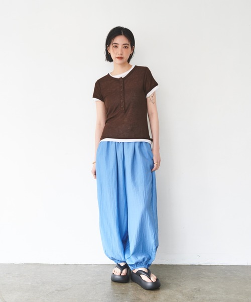 FMiBL(ファミル)の「ハーフスリーブヘンリーネックトップス(Tシャツ/カットソー・レディース・イエロー/ブラウン/ブルー・FREE)」の9枚目の写真