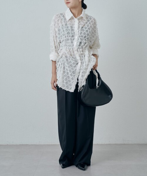 Lui's（ルイス）の「ジャガードシャーロリングブラウス（シャツ/ブラウス・レディース・オフホワイト/ブラック・FREE）」の18枚目の写真