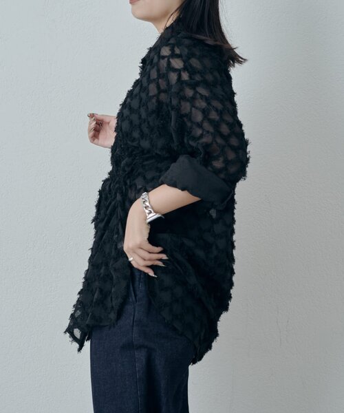 Lui's（ルイス）の「ジャガードシャーロリングブラウス（シャツ/ブラウス・レディース・オフホワイト/ブラック・FREE）」の21枚目の写真