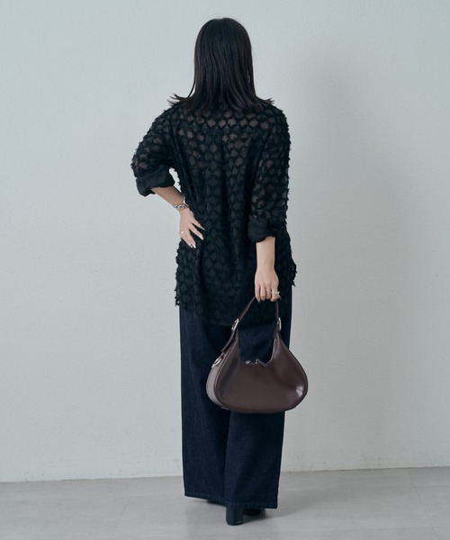 Lui's（ルイス）の「ジャガードシャーロリングブラウス（シャツ/ブラウス・レディース・オフホワイト/ブラック・FREE）」の7枚目の写真