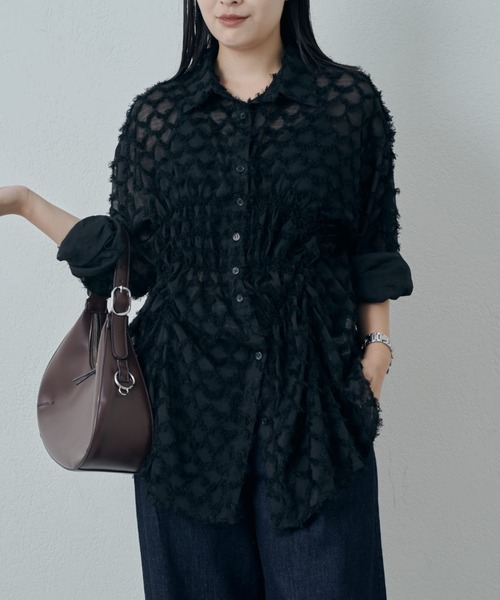 Lui's（ルイス）の「ジャガードシャーロリングブラウス（シャツ/ブラウス・レディース・オフホワイト/ブラック・FREE）」の3枚目の写真