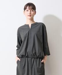 LOGEMENT DE CLAIRE（ロジュモンドクレール）の「【Allease/オールイーズ】ナイロンストレッチキーネックプルオーバー（Tシャツ/カットソー）」