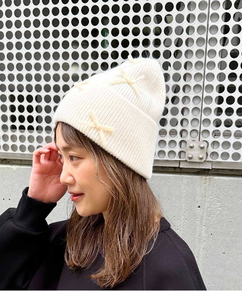 PICCIN(ピッチン)の「リボンニット帽(ニットキャップ/ビーニー・レディース・ブラック/アイボリー・FREE)」の4枚目の写真