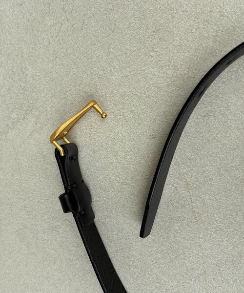 CAPRICIEUX LE'MAGE(カプリシューレマージュ)の「トライアングルバックルベルト(ベルト・レディース・ブラック/ブラウン・FREE)」の9枚目の写真