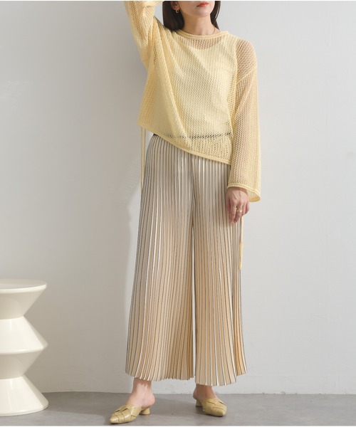 OandI（オーアンドアイ）の「ストライププリーツワイドパンツ（その他パンツ・レディース・オフホワイト・FREE）」の7枚目の写真