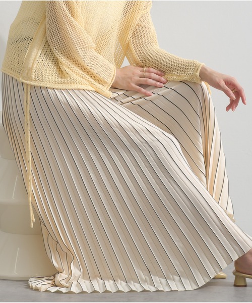 OandI（オーアンドアイ）の「ストライププリーツワイドパンツ（その他パンツ・レディース・オフホワイト・FREE）」の12枚目の写真