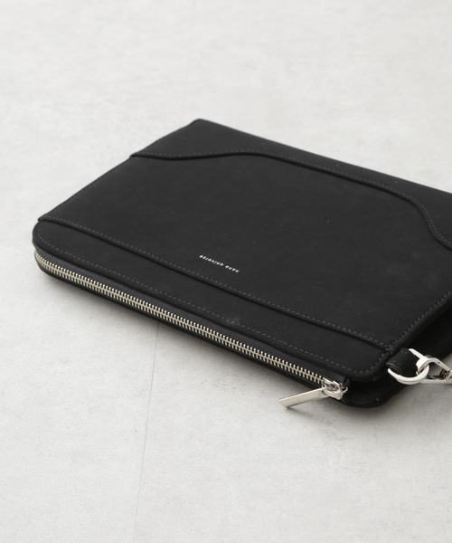 NANO universe(ナノユニバース)の「フェイクスエードクラッチバッグ(クラッチバッグ・メンズ・ブラック・F)」の5枚目の写真