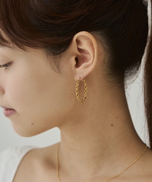 ciite' surgical stainless(シーテサージカルステンレス)の「【 金属アレルギー対応 】チェーンモチーフ フープピアス サージカルステンレス(両耳用)(ピアス(両耳用)・レディース・ゴールド/シルバー・FREE)」の8枚目の写真