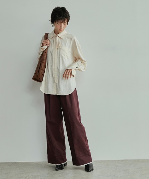 LOSCa（ロスカ）の「パンチングフェイクレザートライアングルバッグ/ポーチ付き（トートバッグ・レディース・アイボリー/ブラック/ブラウン・FREE）」の21枚目の写真