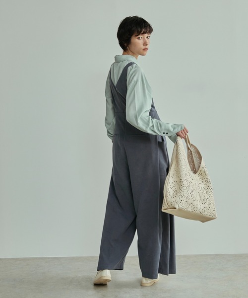 LOSCa（ロスカ）の「パンチングフェイクレザートライアングルバッグ/ポーチ付き（トートバッグ・レディース・アイボリー/ブラック/ブラウン・FREE）」の14枚目の写真
