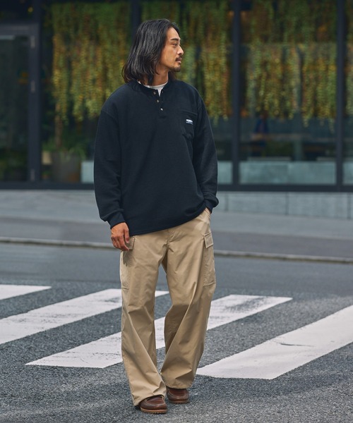 マルチファンクショナル ロゴ刺繍 ビッグシルエットヘンリーネック