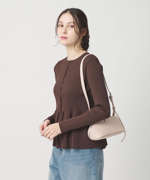 BEAUTY&YOUTH UNITED ARROWS（ビューティーアンドユースユナイテッドアローズ）の「【WEB限定 Wardrobe DAILY MINIMAL】ペプラム2WAY リブニットプルオーバー ウォッシャブル（ニット/セーター・レディース・オフホワイト/ブラック/ダークグレー/ダークブラウン・FREE）」の16枚目の写真