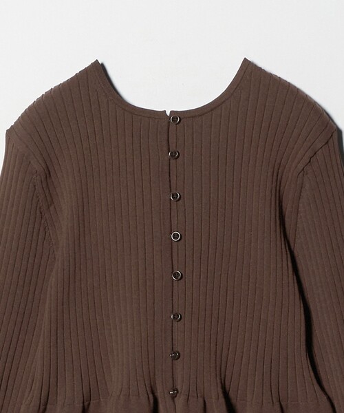 BEAUTY&YOUTH UNITED ARROWS（ビューティーアンドユースユナイテッドアローズ）の「【WEB限定 Wardrobe DAILY MINIMAL】ペプラム2WAY リブニットプルオーバー ウォッシャブル（ニット/セーター・レディース・オフホワイト/ブラック/ダークグレー/ダークブラウン・FREE）」の13枚目の写真