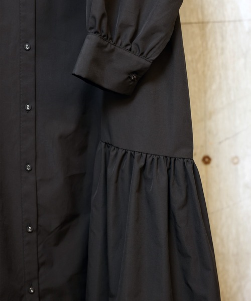 DRAW(ドロー)の「DRAW(ドロー) / ギャザード シャツ ワンピース(シャツワンピース・レディース・ブラック/グレー・MEDIUM/LARGE)」の7枚目の写真