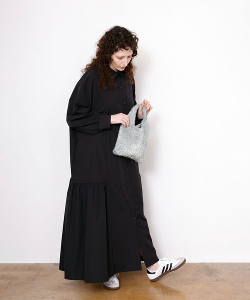 DRAW(ドロー)の「DRAW(ドロー) / ギャザード シャツ ワンピース(シャツワンピース・レディース・ブラック/グレー・MEDIUM/LARGE)」の6枚目の写真