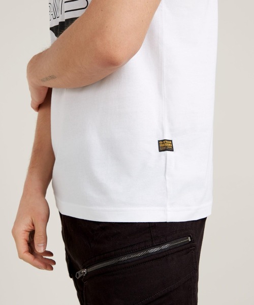 G-STAR（ジースター）の「Originals Underground T-Shirt/ブランドロゴグラフィックプリントTシャツ（Tシャツ/カットソー・メンズ・ホワイト/ダークブラック・LARGE/MEDIUM/SMALL/X-LARGE）」の7枚目の写真