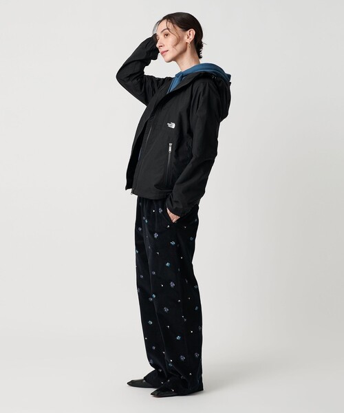 THE NORTH FACE（ザノースフェイス）の「＜THE NORTH FACE＞コンパクトジャケット（その他アウター・レディース・オフホワイト/ブラック・L）」の3枚目の写真