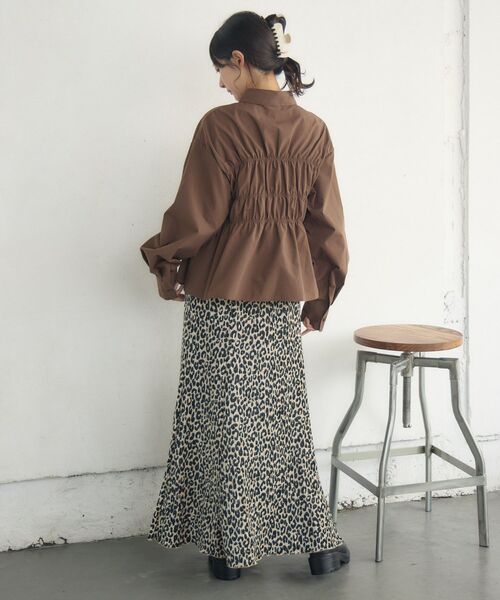 RETRO GIRL（レトロガール）の「シャーリングペプラムSH（シャツ/ブラウス・レディース・ブルー系その他/ホワイト/ダークブラウン・FREE）」の12枚目の写真