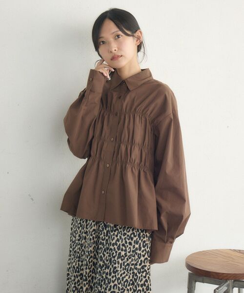 RETRO GIRL（レトロガール）の「シャーリングペプラムSH（シャツ/ブラウス・レディース・ブルー系その他/ホワイト/ダークブラウン・FREE）」の16枚目の写真