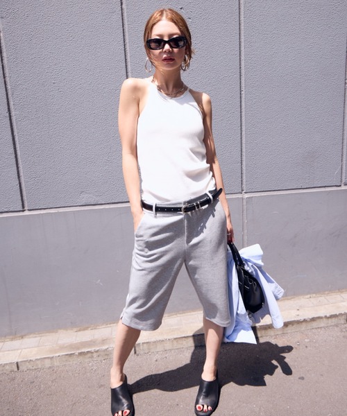 HANNE（アン）の「スリットヘムカプリパンツ（その他パンツ・レディース・グレー/ブラック・SMALL/MEDIUM）」の3枚目の写真