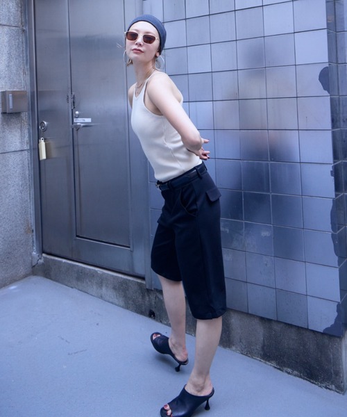 HANNE（アン）の「スリットヘムカプリパンツ（その他パンツ・レディース・グレー/ブラック・SMALL/MEDIUM）」の22枚目の写真