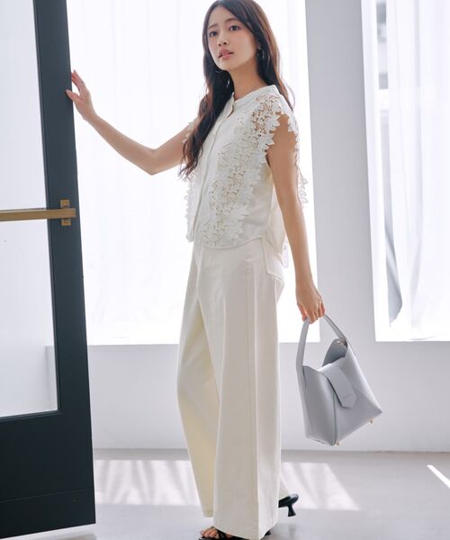 COHINA（コヒナ）の「COHINA DENIM カラーフレアワイド 【低身長・小柄女性】（チノパンツ・レディース・ホワイト/ベージュ・XXS/XXXS/XS-Short/XS-Regular/S-Short/S-Regular/M-Short/M-Regular）」の12枚目の写真