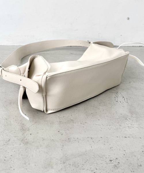 セール】ワンハンドルサイドポケットショルダーバッグ（ショルダー