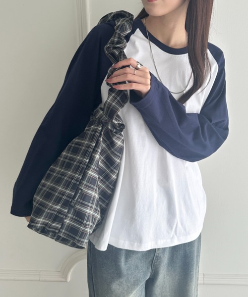 wears(ウェアーズ)の「【A4収納可】ギャザーショルダーチェック柄バッグ(ショルダーバッグ・レディース・ブラック/グリーン/ブルー・FREE)」の5枚目の写真