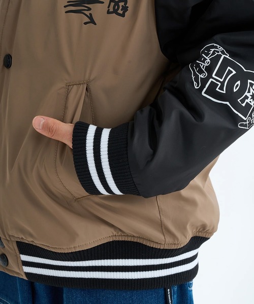 DC（ディーシー）の「DC/ディーシー アウター スタジャン キッズ スタジアム ジャケット 中綿 25 KD VARSITY JACKET YJK254505（スタジャン・キッズ・ベージュ/ブラック・130cm/140cm/150cm/160cm）」の21枚目の写真