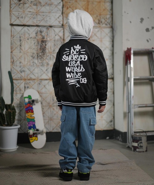 DC（ディーシー）の「DC/ディーシー アウター スタジャン キッズ スタジアム ジャケット 中綿 25 KD VARSITY JACKET YJK254505（スタジャン・キッズ・ベージュ/ブラック・130cm/140cm/150cm/160cm）」の10枚目の写真