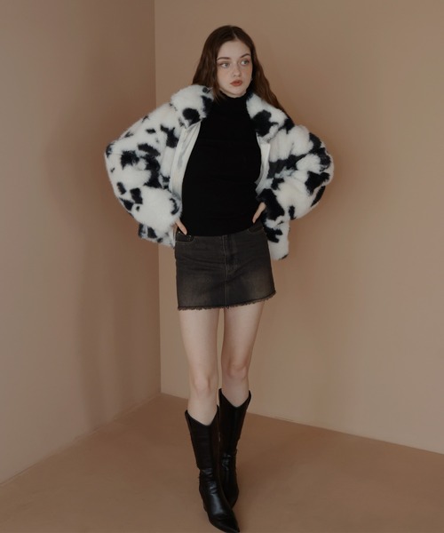 Mili affinity（ミリアフィニティー）の「カウ柄フェイクファーダブルジップジャケット（ブルゾン・レディース・ブラック/ブラウン・FREE）」の19枚目の写真
