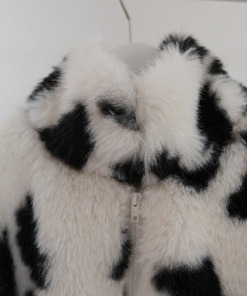 Mili affinity（ミリアフィニティー）の「カウ柄フェイクファーダブルジップジャケット（ブルゾン・レディース・ブラック/ブラウン・FREE）」の13枚目の写真