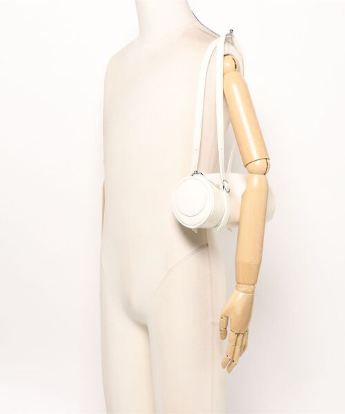 PHILLY(フィリー)の「ラウンドデザインバッグ(ショルダーバッグ・レディース・アイボリー/ブラック・FREE)」の21枚目の写真