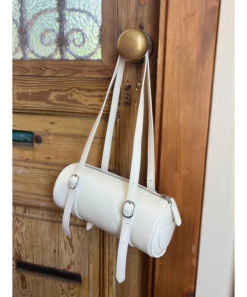 PHILLY(フィリー)の「ラウンドデザインバッグ(ショルダーバッグ・レディース・アイボリー/ブラック・FREE)」の9枚目の写真