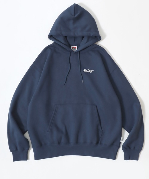 BEN DAVIS(ベンデイビス)の「BEN DAVIS/ベンデイビス HEAVY SWEAT HOODIE/オーバーサイズ 裏起毛 ロゴ ワンポイント刺繍 スウェット パーカー フーディー/レディース メンズ(パーカー・メンズ・アッシュグレー/ダークグリーン/グレイッシュブルー/ブラック/バーガンディー・L/XL/M)」の4枚目の写真