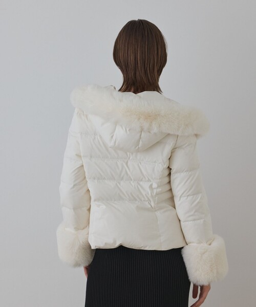 GRACE CONTINENTAL（グレースコンチネンタル）の「エコファーショートダウンジャケット（ダウンジャケット/コート・レディース・キナリ/ブラック/ブラウン・38/36）」の13枚目の写真