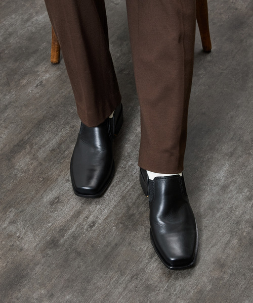 PADRONE（パドローネ）の「PADRONE パドローネ / BL SQUARE SIDE GORE SHOES スクエアトゥサイドゴアドレスシューズ 牛革 日本製 / PU8777-2003（ドレスシューズ・メンズ・ブラック・42/41/40）」の3枚目の写真