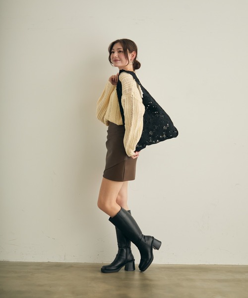 Lunea（ルネア）の「ダメージオーバーニットトップス（ニット/セーター・レディース・ベージュ/グレー/アイボリー/ブラック・FREE）」の9枚目の写真
