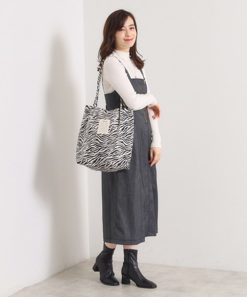 ITS'DEMO(イッツデモ)の「【A4対応】スエードハンドルタックトート(トートバッグ・レディース・ブラック/アイボリー/グレー/ピンク系/ブラック系・00)」の21枚目の写真