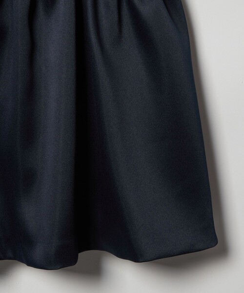 UNITED ARROWS（ユナイテッドアローズ）の「ギャザー サテン キャミソール ‐ウォッシャブル‐（キャミソール・レディース・ブラック/ネイビー・FREE）」の11枚目の写真