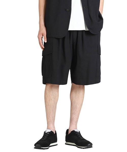 GOLD（ゴールド）の「GOLD / ゴールド：COTTON / SILK DUCK EASY CARGO SHORTS：25A-GL52511[MUS]（カーゴパンツ・メンズ・ブラック・S）」の7枚目の写真