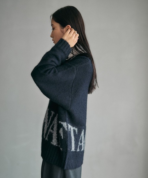 LEPSIM（レプシィム）の「3ゲージヴィンテージロゴプルオーバー　587869（ニット/セーター・レディース・ライトベージュ/レッド/イエロー/ネイビー・FREE）」の22枚目の写真